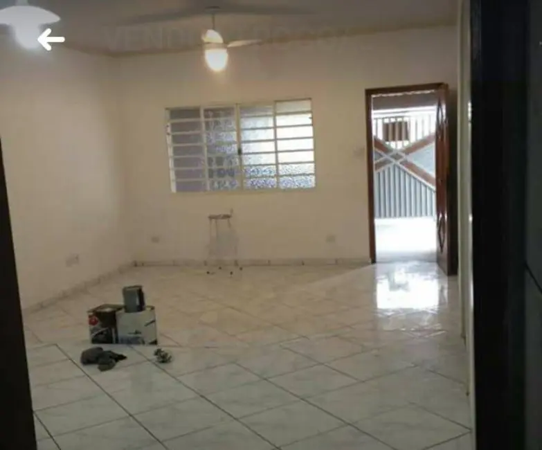 Casa com 3 quartos à venda, 180m2 em Tremembe - SP - imagem 3 Foto 3 de Casa com 3 quartos à venda, 180m2 em Tremembe - SP