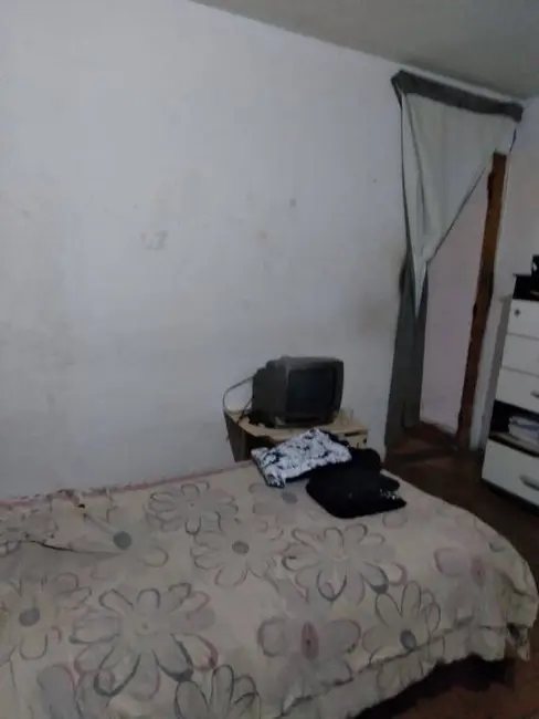 Foto 6 de Casa com 4 quartos à venda, 160m2 em Vila São José, Taubate - SP