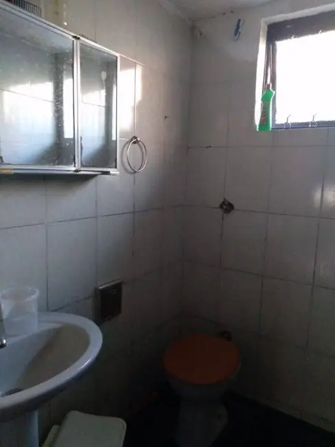 Foto 8 de Casa com 4 quartos à venda, 160m2 em Vila São José, Taubate - SP