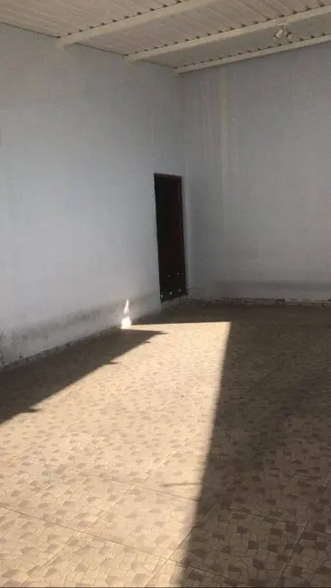 Foto 3 de Sobrado com 3 quartos à venda, 270m2 em Campos Elíseos, Taubate - SP