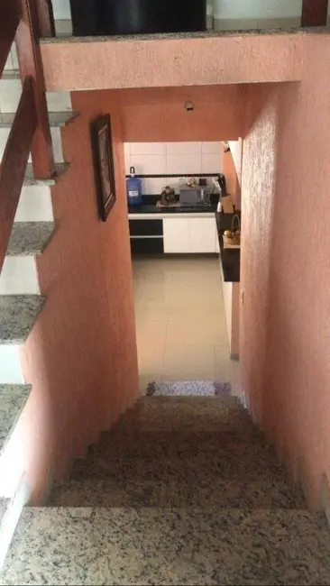 Foto 9 de Sobrado com 3 quartos à venda, 270m2 em Campos Elíseos, Taubate - SP
