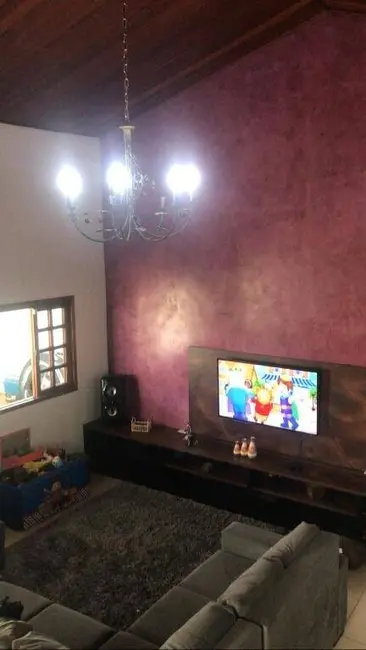 Foto 4 de Sobrado com 3 quartos à venda, 270m2 em Campos Elíseos, Taubate - SP