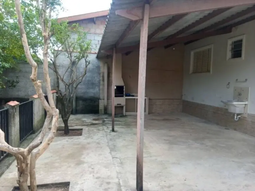 Foto 5 de Casa com 2 quartos à venda, 92m2 em Residencial Estoril, Taubate - SP