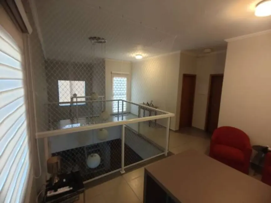 Foto 8 de Sobrado com 3 quartos à venda, 247m2 em Jardim Independência, Taubate - SP