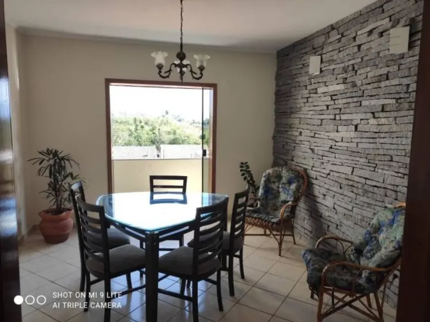 Foto 4 de Sobrado com 3 quartos à venda, 219m2 em Taubate - SP