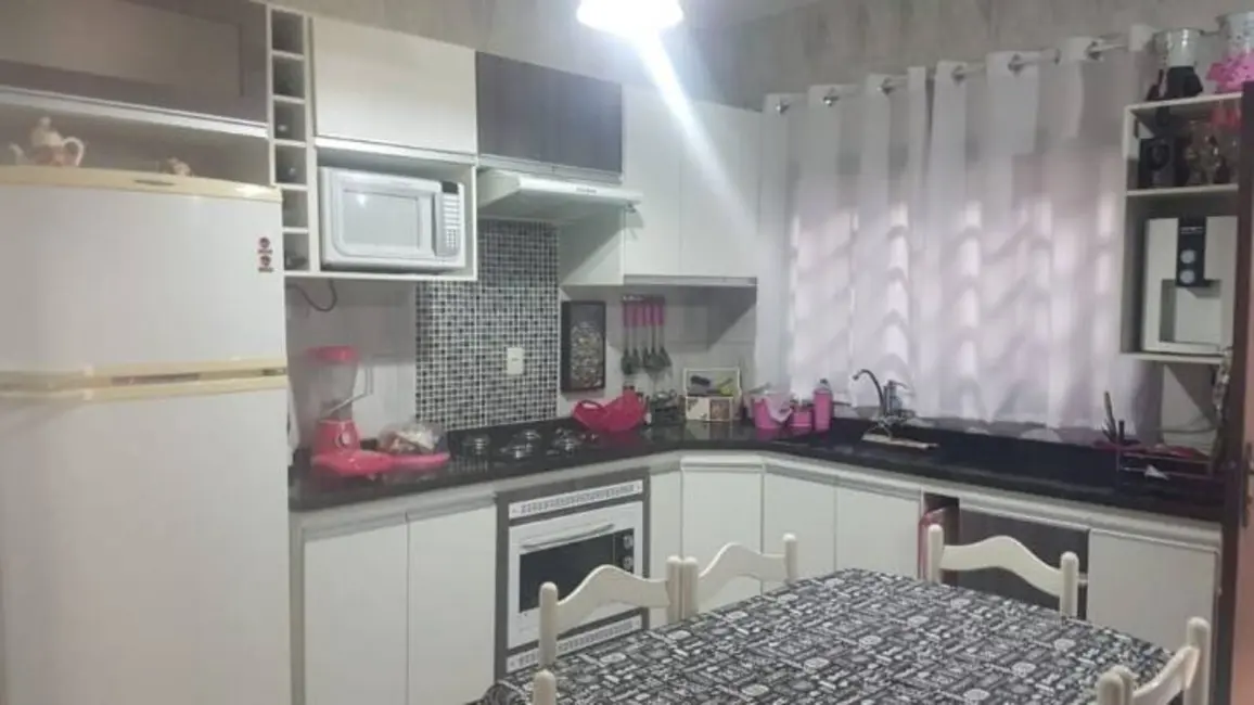 Foto 5 de Casa com 2 quartos à venda, 170m2 em Parque São Luís, Taubate - SP