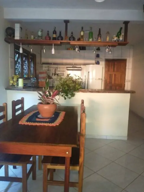 Foto 5 de Sobrado com 3 quartos à venda, 91m2 em Ubatuba - SP