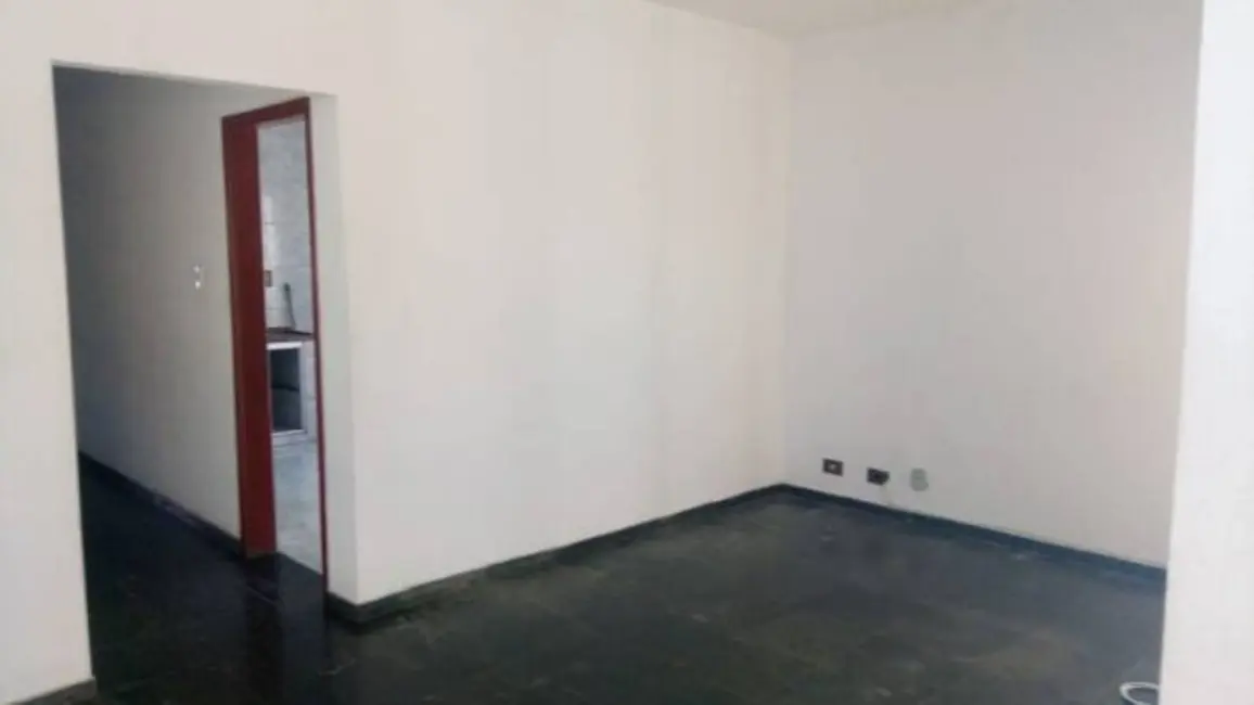 Foto 3 de Casa com 4 quartos à venda, 120m2 em Jardim Maria Augusta, Taubate - SP