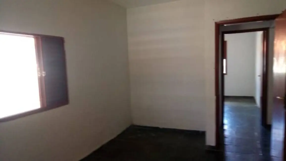 Foto 8 de Casa com 4 quartos à venda, 120m2 em Jardim Maria Augusta, Taubate - SP