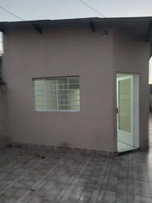 Foto 2 de Casa com 2 quartos à venda, 120m2 em Tremembe - SP
