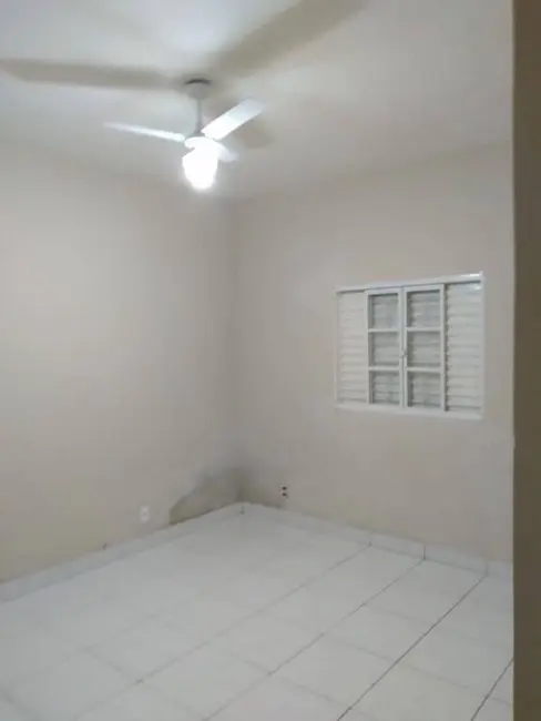 Foto 8 de Casa com 2 quartos à venda, 120m2 em Tremembe - SP