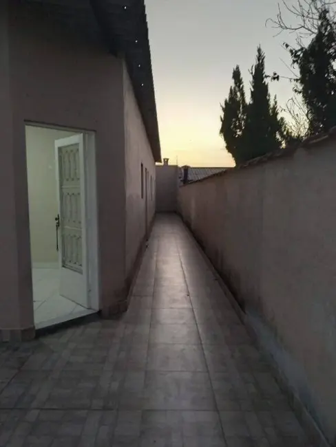 Foto 3 de Casa com 2 quartos à venda, 120m2 em Tremembe - SP