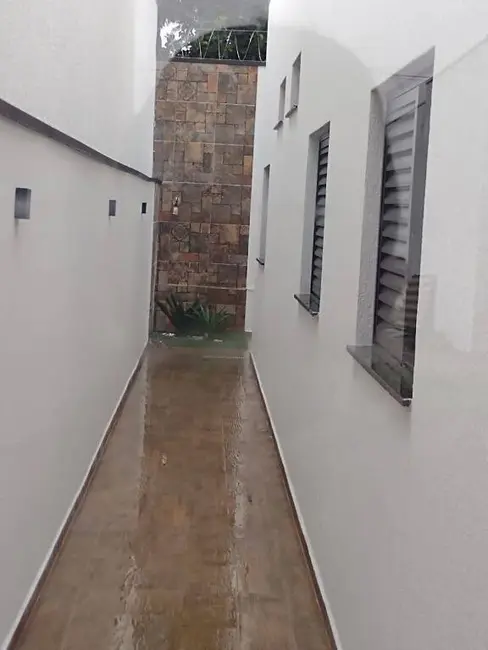 Foto 4 de Casa com 3 quartos à venda, 175m2 em Tremembe - SP