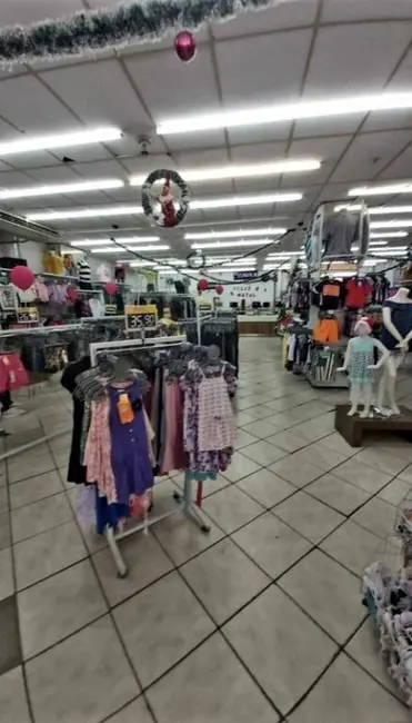 Foto 3 de Sala Comercial para alugar, 259m2 em Centro, Lorena - SP