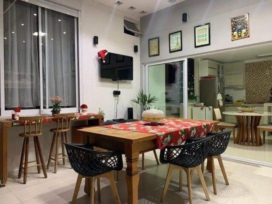 Foto 2 de Casa com 3 quartos à venda, 173m2 em Cachoeira Paulista - SP