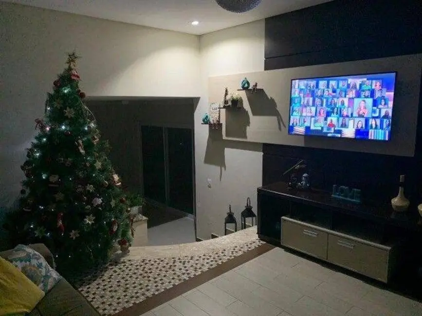 Foto 4 de Casa com 3 quartos à venda, 173m2 em Cachoeira Paulista - SP