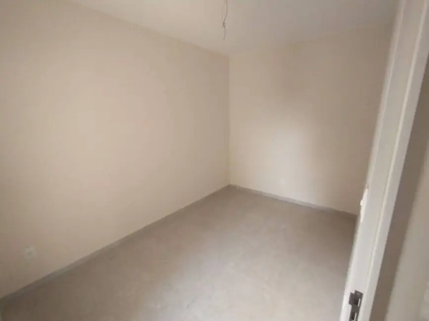 Foto 6 de Apartamento com 2 quartos à venda, 55m2 em Jardim Gurilândia, Taubate - SP