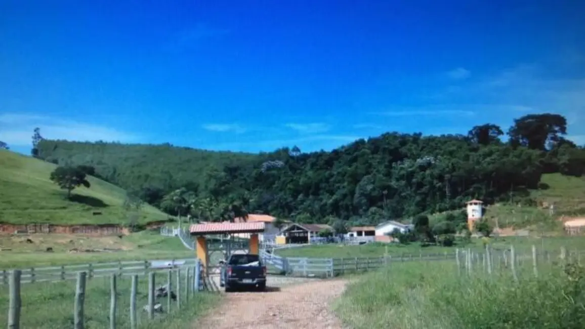 Foto 4 de Fazenda / Haras com 4 quartos à venda, 968000m2 em Centro, Lagoinha - SP