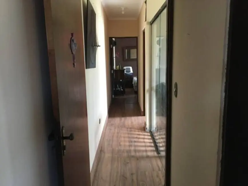 Foto 6 de Sobrado com 3 quartos à venda, 80m2 em Esplanada Santa Terezinha, Taubate - SP