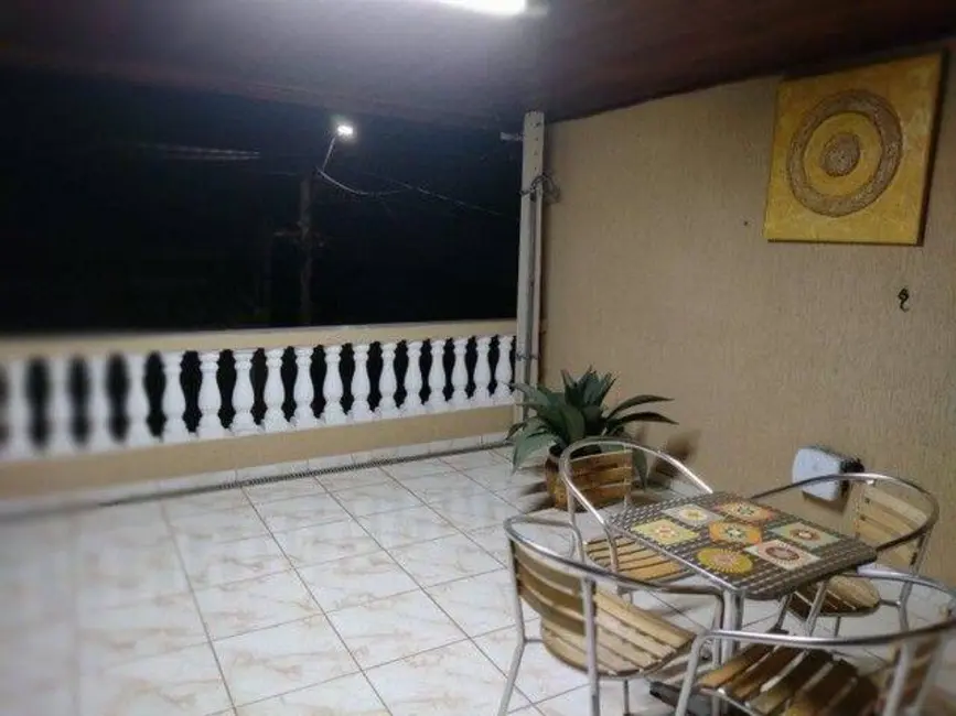 Foto 3 de Sobrado com 3 quartos à venda, 220m2 em Residencial Dalla Rosa, Taubate - SP