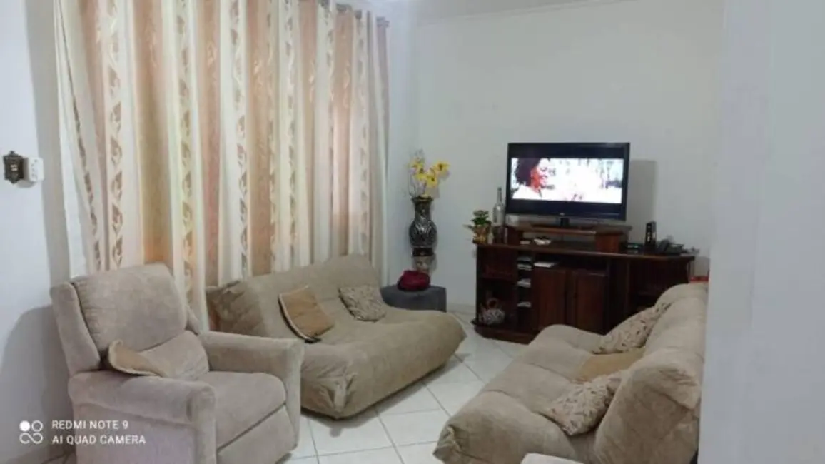 Casa com 3 quartos à venda, 260m2 em Tremembe - SP - imagem 8 Foto 8 de Casa com 3 quartos à venda, 260m2 em Tremembe - SP