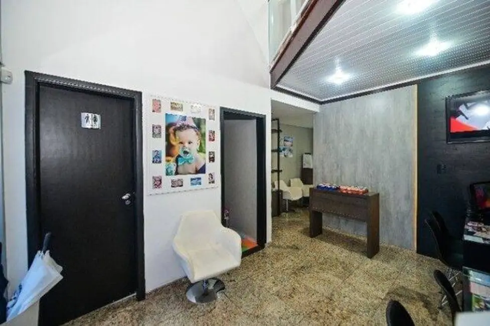Sala Comercial à venda, 197m2 em Sao Jose Dos Campos - SP - imagem 4 Foto 4 de Sala Comercial à venda, 197m2 em Sao Jose Dos Campos - SP