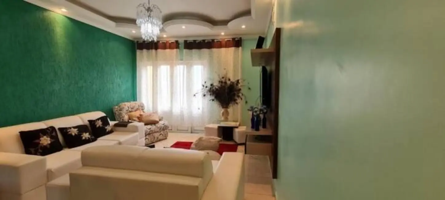 Foto 8 de Sobrado com 3 quartos à venda, 600m2 em Tremembe - SP