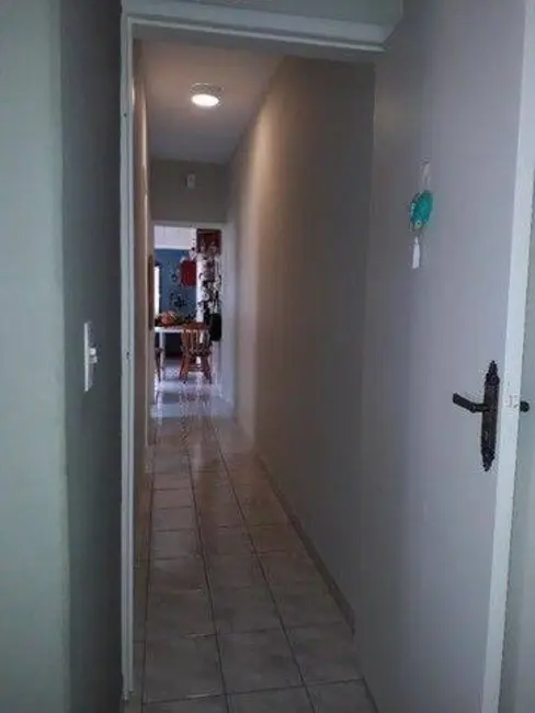 Foto 3 de Casa com 2 quartos à venda, 104m2 em Tremembe - SP