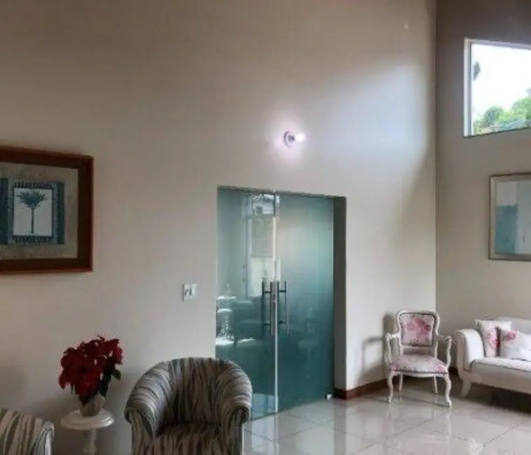 Foto 6 de Casa com 5 quartos à venda, 210m2 em Tremembe - SP