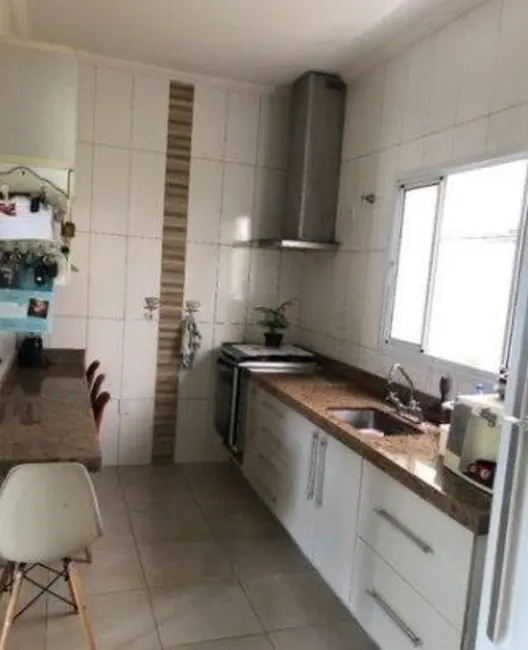 Foto 9 de Casa com 5 quartos à venda, 210m2 em Tremembe - SP