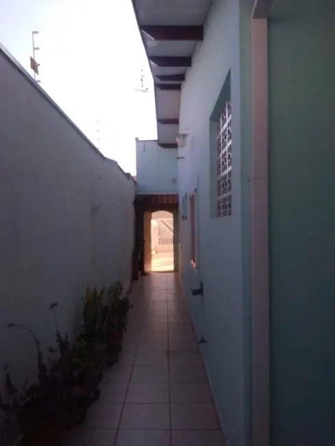 Foto 4 de Casa com 3 quartos à venda, 200m2 em Jardim do Sol, Taubate - SP