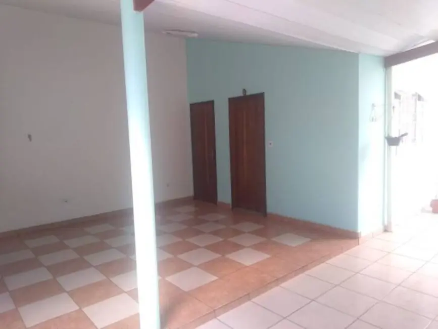 Foto 2 de Casa com 3 quartos à venda, 200m2 em Jardim do Sol, Taubate - SP