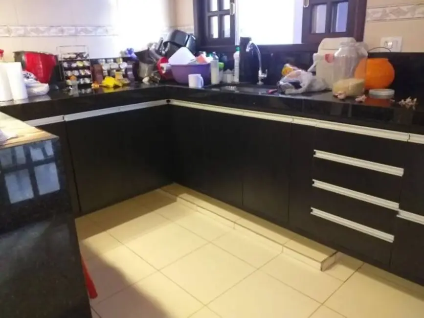 Foto 8 de Sobrado com 3 quartos à venda, 140m2 em Residencial Santa Paula, Jacarei - SP