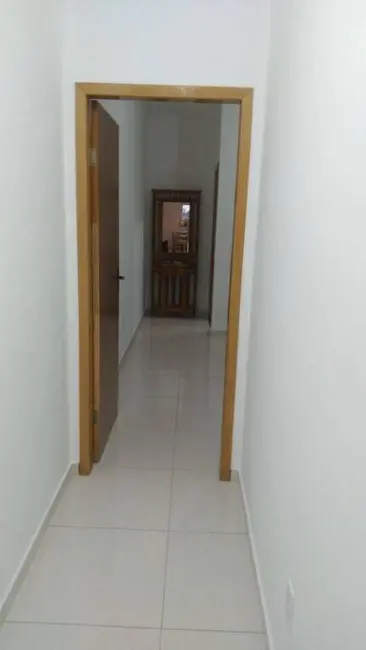 Foto 4 de Casa com 2 quartos à venda, 70m2 em Centro, Taubate - SP