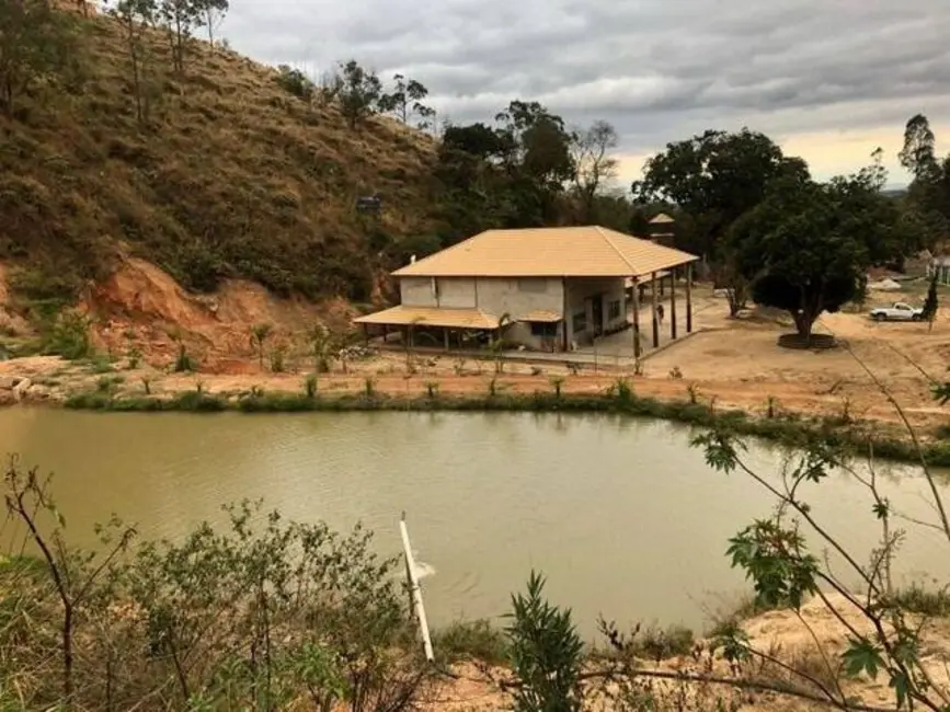 Foto 1 de Chácara com 6 quartos à venda, 723m2 em Lorena - SP