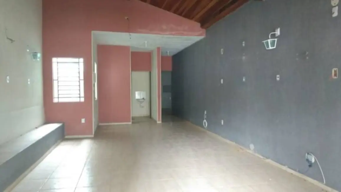 Foto 4 de Sala Comercial à venda e para alugar, 100m2 em Centro, Taubate - SP