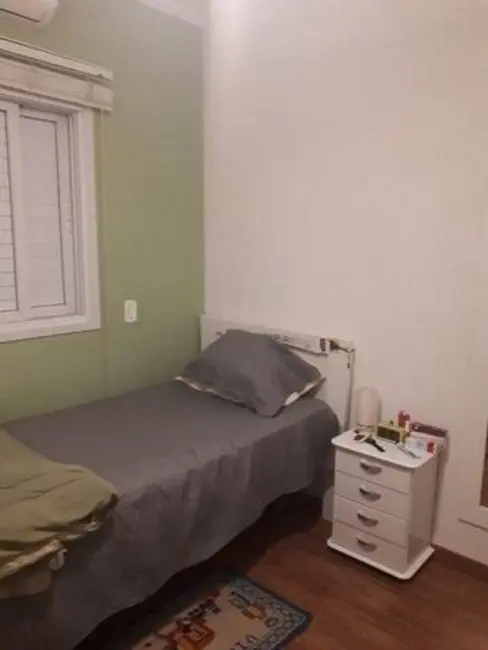 Foto 7 de Casa com 4 quartos à venda, 210m2 em Jardim Santa Maria, Jacarei - SP