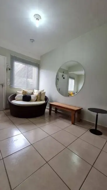 Foto 3 de Sobrado com 3 quartos à venda, 110m2 em Esplanada Independência, Taubate - SP