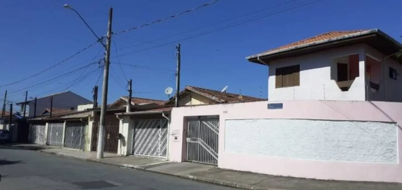 Foto 2 de Casa com 3 quartos à venda, 96m2 em Jardim Gurilândia, Taubate - SP