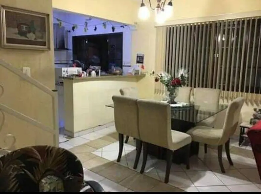 Foto 7 de Casa com 3 quartos à venda, 96m2 em Jardim Gurilândia, Taubate - SP