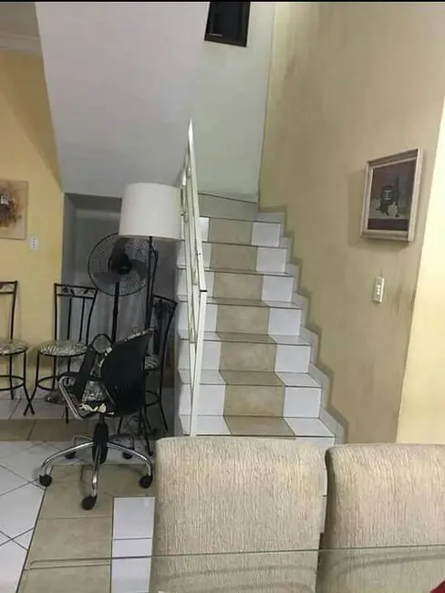 Foto 9 de Casa com 3 quartos à venda, 96m2 em Jardim Gurilândia, Taubate - SP