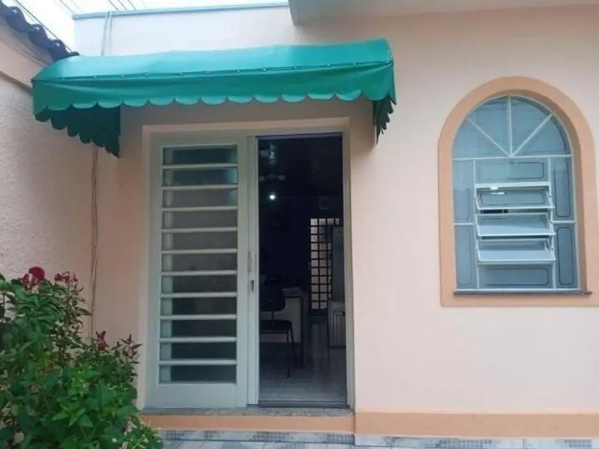 Foto 2 de Casa com 2 quartos à venda, 300m2 em Sao Jose Dos Campos - SP