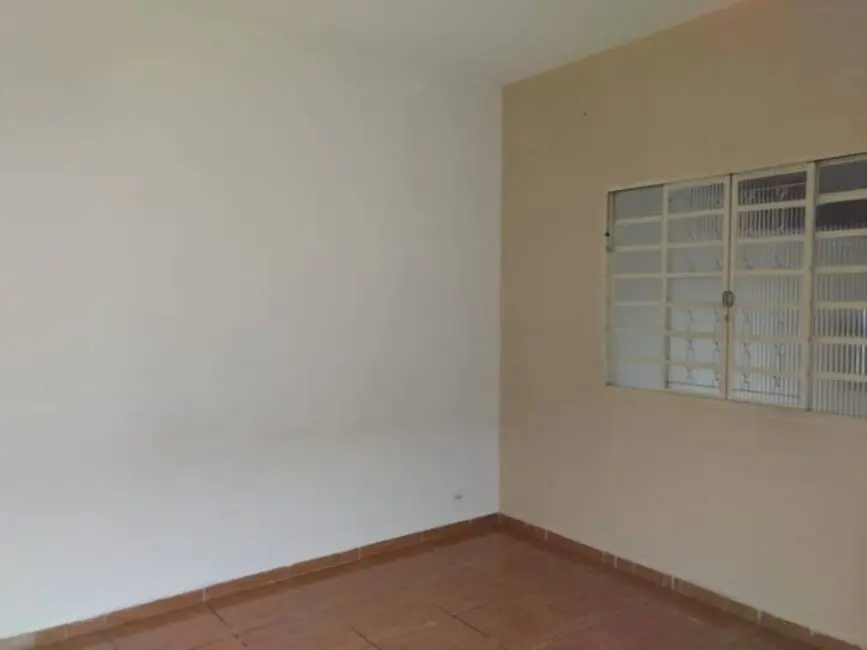 Foto 5 de Casa com 2 quartos à venda, 100m2 em Jardim Garcez, Taubate - SP