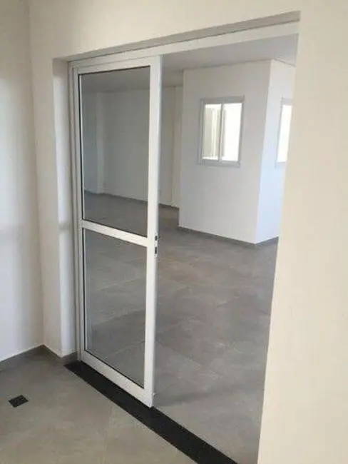 Foto 4 de Sala Comercial para alugar, 170m2 em Vila São Geraldo, Taubate - SP