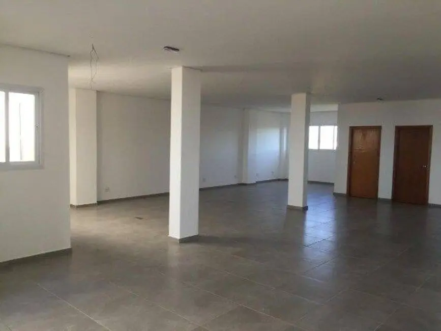 Foto 2 de Sala Comercial para alugar, 170m2 em Vila São Geraldo, Taubate - SP