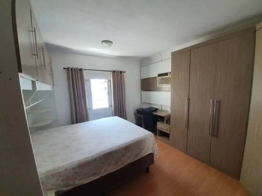 Foto 4 de Casa com 3 quartos à venda, 180m2 em Vila Albina, Taubate - SP