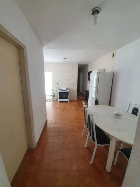 Foto 3 de Casa com 3 quartos à venda, 180m2 em Vila Albina, Taubate - SP