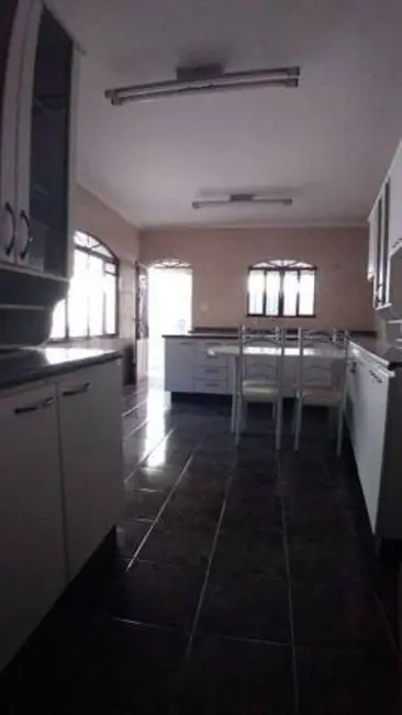 Foto 6 de Sobrado com 2 quartos para alugar, 150m2 em Vila São João, Cacapava - SP