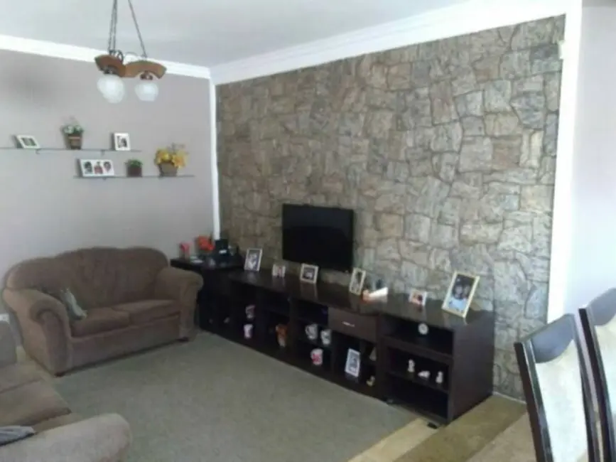 Foto 6 de Sobrado com 3 quartos à venda, 237m2 em Esplanada Independência, Taubate - SP