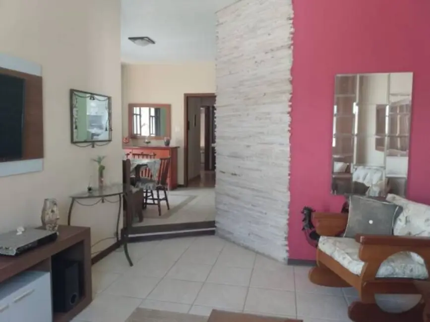 Casa com 3 quartos à venda, 190m2 em Tremembe - SP - imagem 5 Foto 5 de Casa com 3 quartos à venda, 190m2 em Tremembe - SP